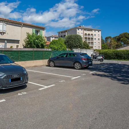 Azur Et Lavande Apartment Frejus