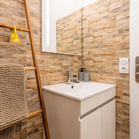 Azur Et Lavande Apartment *